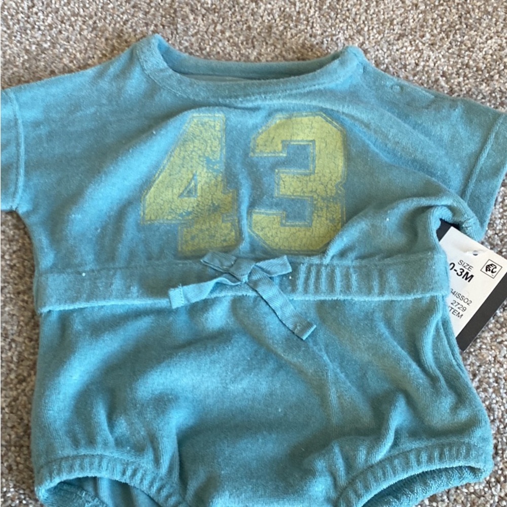 Grayson Mini  one piece romper (0-3)